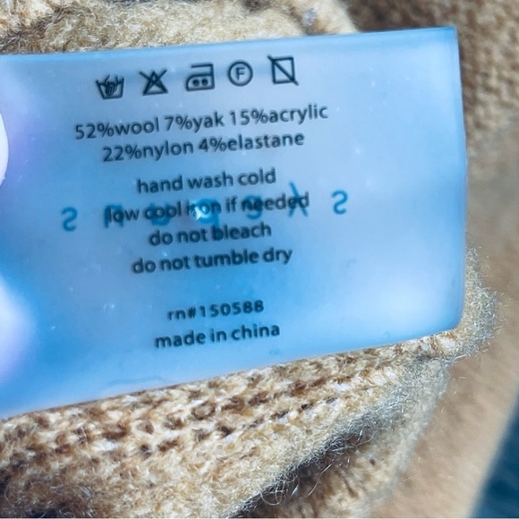 WE ARE SUNDAYS Half Zip Knit Wool Sweater Mock Turtleneck Pearl Accent - Picture 6 of 7